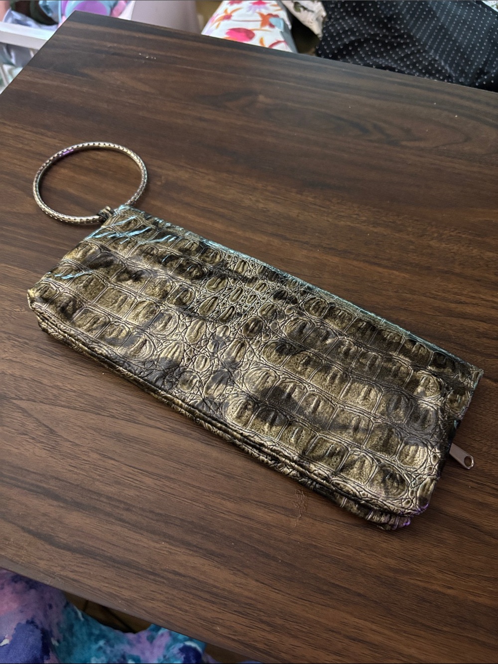 Vintage Samir Metallic Croc-Embossed Wristlet Clutch in Gold-Tone